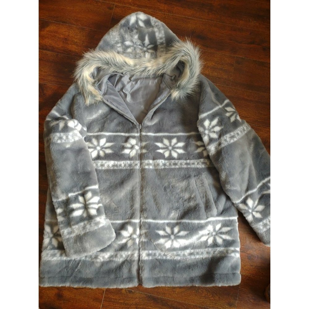 Woman Within White Fair Isle Faux Fur Hooded Winter Coat 1X (22/24)